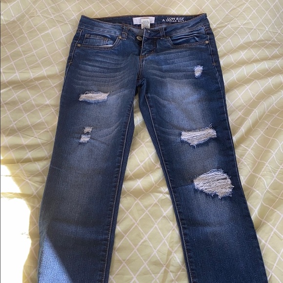 Vintage distressed jeans - Picture 4 of 5
